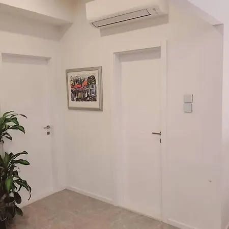 Apartment Urban Luxury Oasis Split